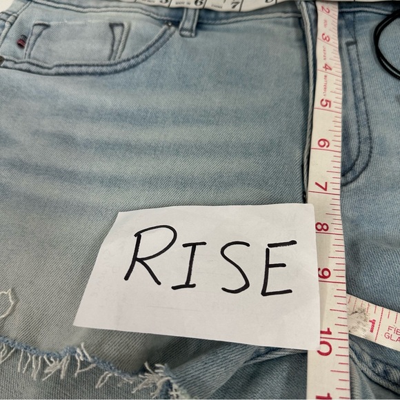 VIGOSS Marley Mid Rise Short Light Wash Stitch Fix Cut Off Jean Shorts S… - Picture 10 of 12
